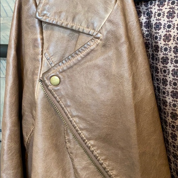 Faux leather jacket - Picture 3 of 3